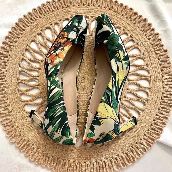 Stuart Weitzman Tropical Botanical Square Toe Green Multicolor Kitten Heels 7.5 - Picture 10 of 11